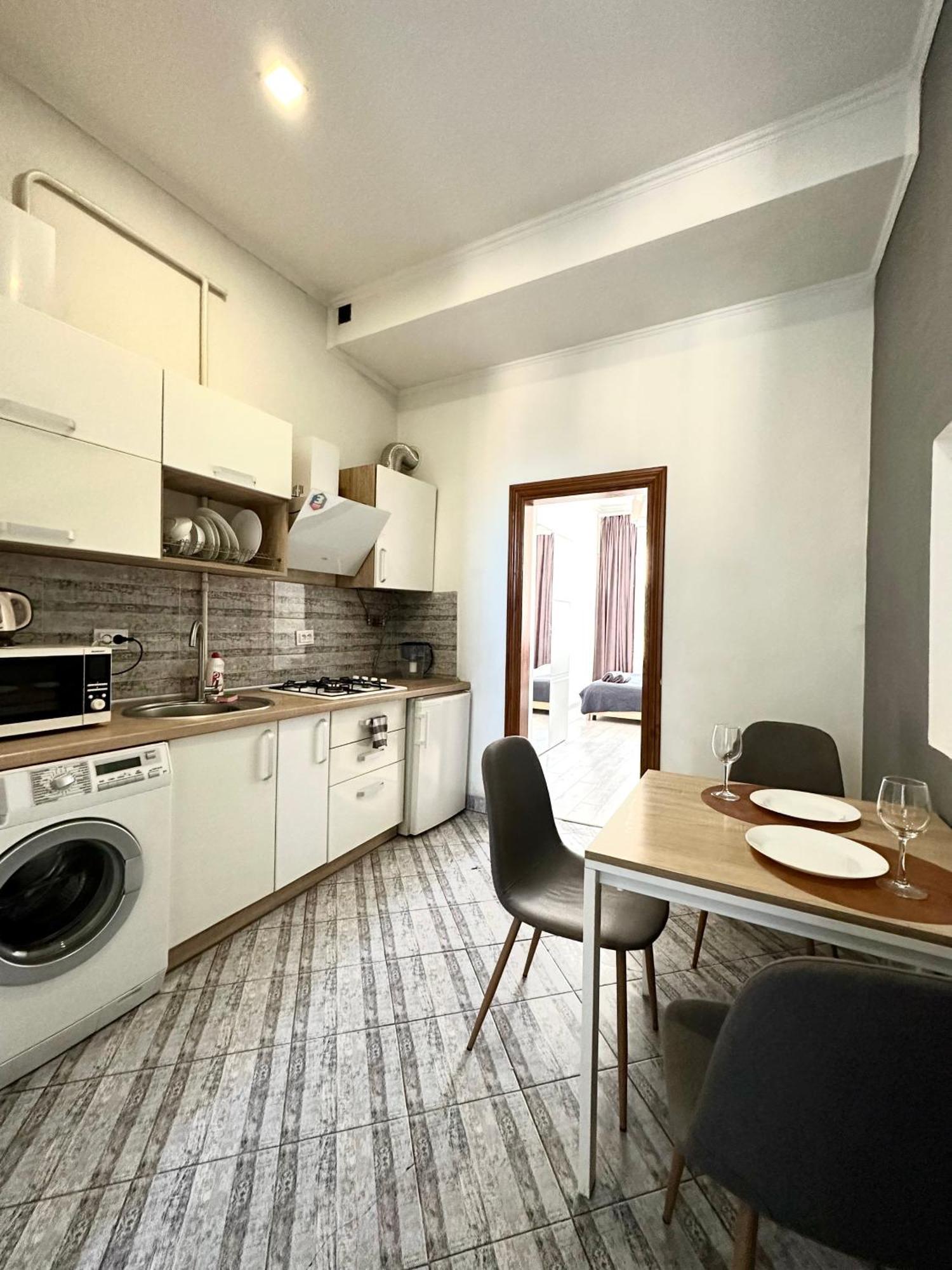 Romantic Apartments-Near Opera House 5/8 Λβιβ Εξωτερικό φωτογραφία
